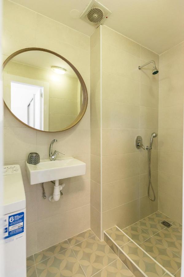 1B Patio Beach House Premium Location W/2 Balcony Tel Aviv-Jaffa Exterior foto