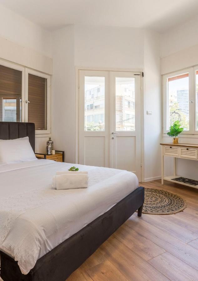 1B Patio Beach House Premium Location W/2 Balcony Tel Aviv-Jaffa Exterior foto